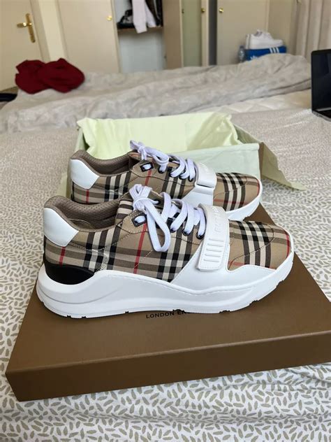 where to buy burberry shoes philippines